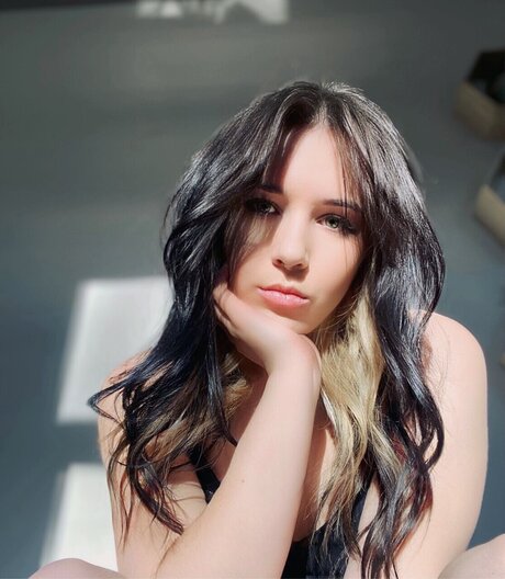 Naken läckt OnlyFans-bild av Katy