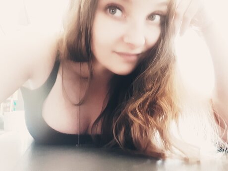 Naken lekkede OnlyFans-bilde av Jeannie