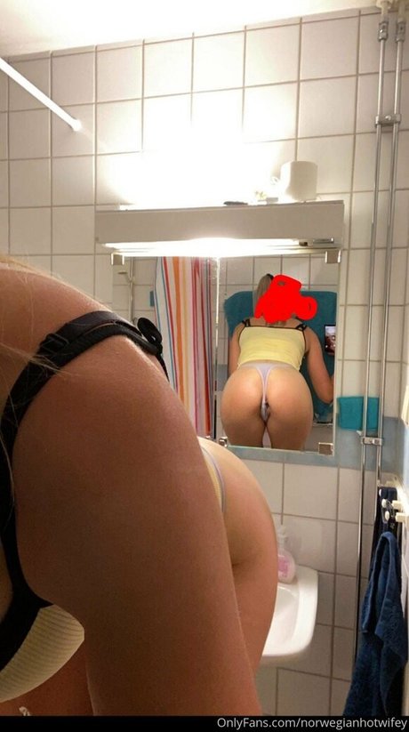Norwegianhotwifey