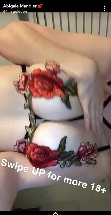 Nahá fotka uniklých OnlyFans od Abigalemandler