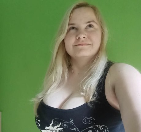 Nahá fotka uniklých OnlyFans od Dejana Savi