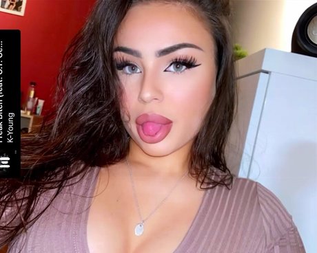 Naken läckt OnlyFans-bild av Fiona Schramm