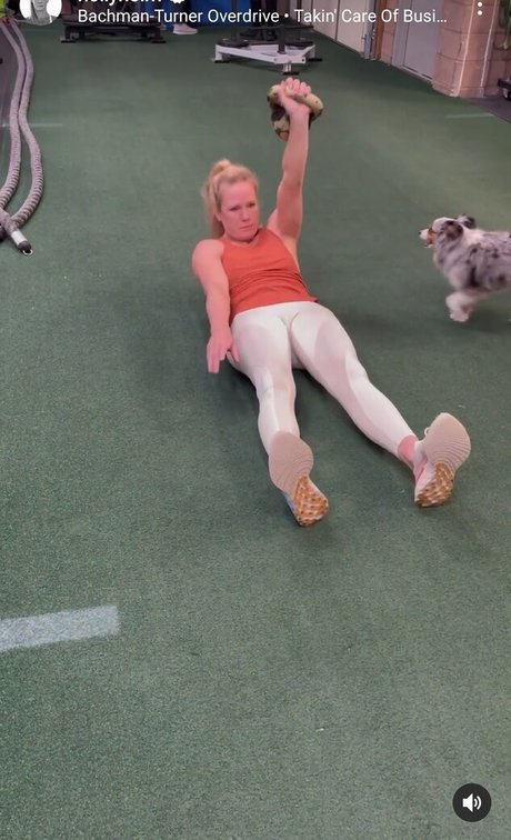 Nahá fotka uniklých OnlyFans od Holly Holm