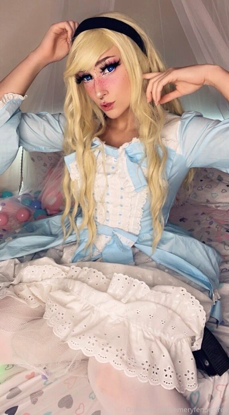 Nahá fotka uniklých OnlyFans od Emeryfennecfree