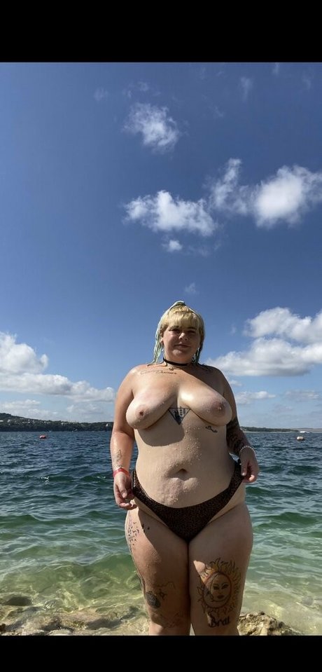 Nahá fotka uniklých OnlyFans od Rainbowfundipp
