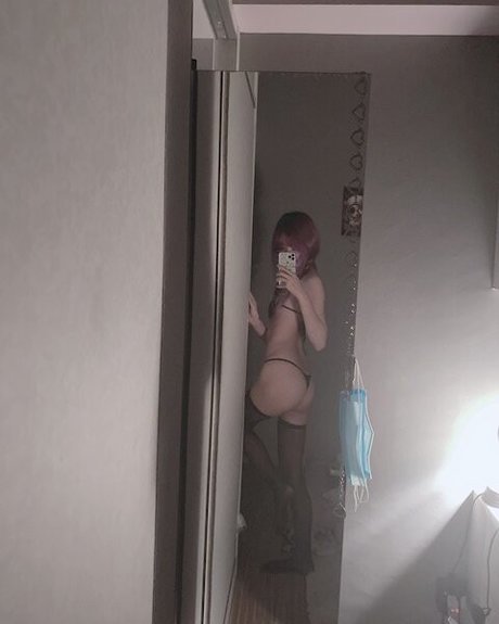 Обнаженная фотография утечки OnlyFans от Takowei