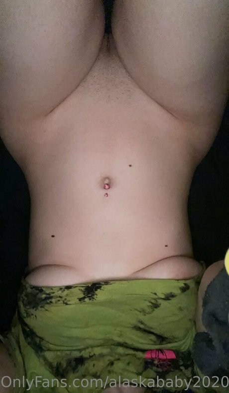 Nahá fotka uniklých OnlyFans od Alaskababy2020