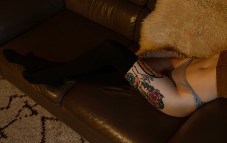 Nahá fotka uniklých OnlyFans od Ann Cid