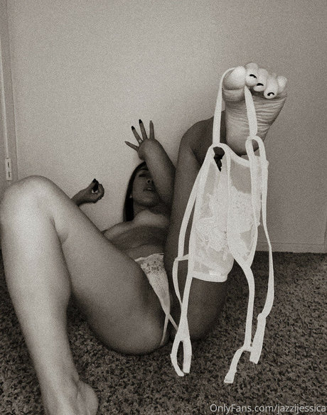 Nahá fotka uniklých OnlyFans od Jazzijessica