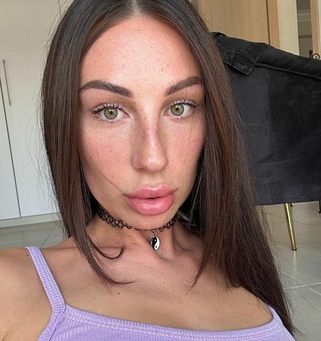 Foto desnuda filtrada de OnlyFans de Alison