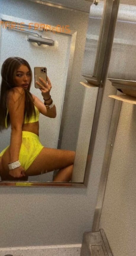 Naken läckt OnlyFans-bild av Lilymarie222
