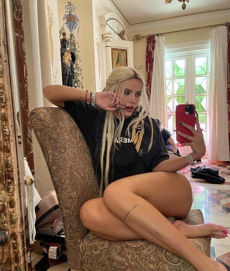 Bella Thorne