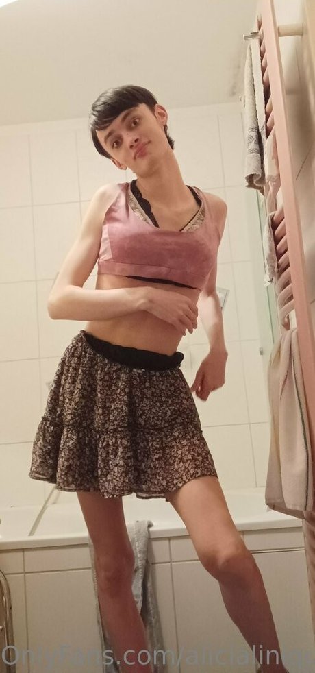 Alicialiniquinn  nude leaked OnlyFans photo