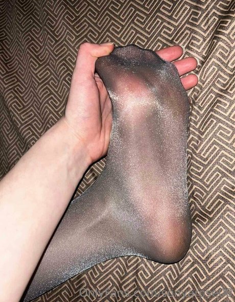 Naakte gelekte OnlyFans-foto van Sonyarose00