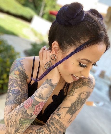 Meghanelle