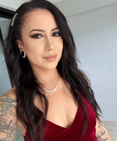 Meghanelle