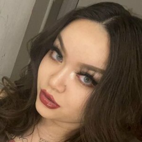 Nahá fotka uniklých OnlyFans od Kalanilee