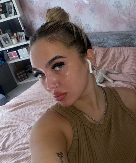Nahá fotka uniklých OnlyFans od Caoimheeee