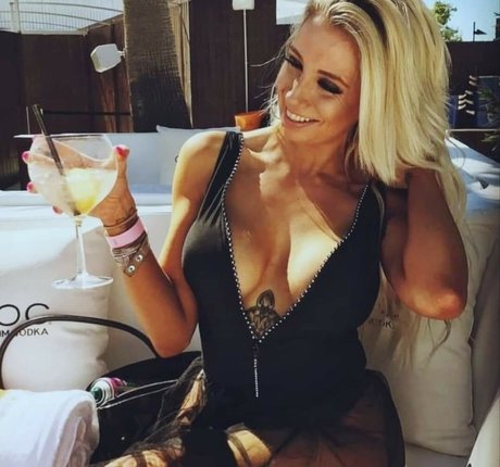 Faye Padley OnlyFans 유출 누드 사진