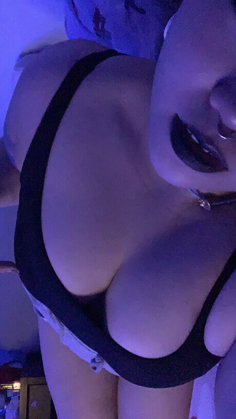 Naken läckt OnlyFans-bild av Katherine