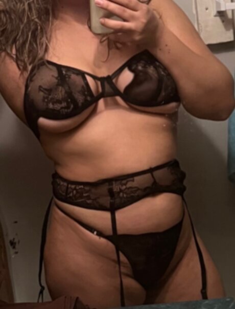 Naken lekkede OnlyFans-bilde av Beautifulsin