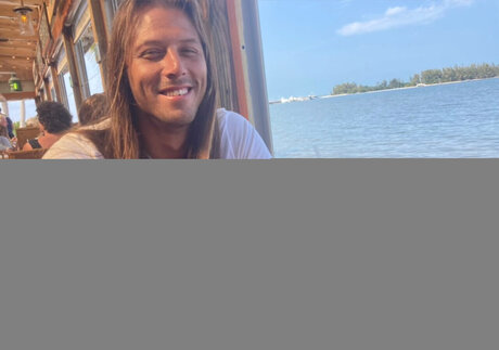 Alaston vuotanut OnlyFans-kuva Watchmebangmygf