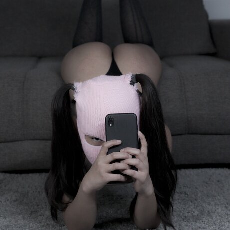 Naken läckt OnlyFans-bild av Youngasianbabe