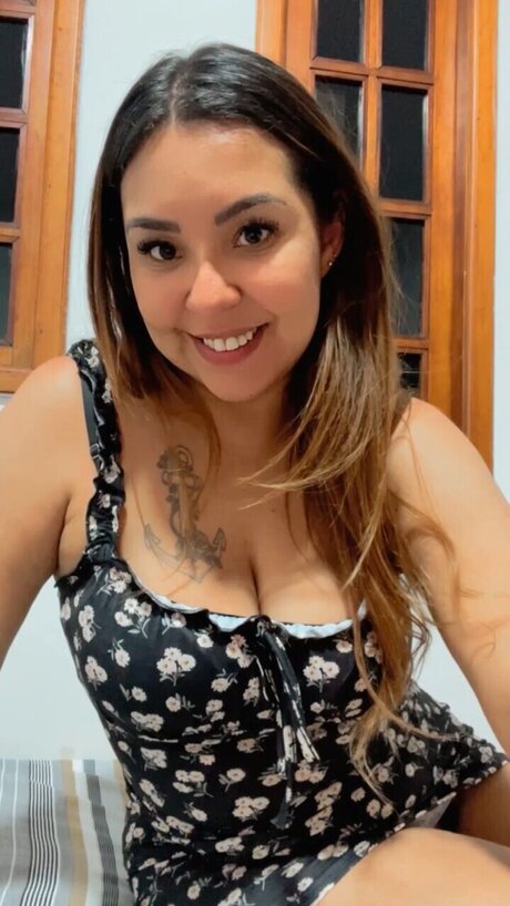 Naken läckt OnlyFans-bild av Luciana Santos