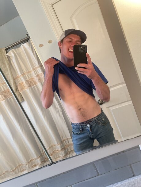 Naken lekkede OnlyFans-bilde av Smitty1999
