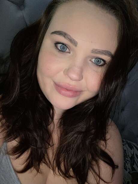 Naken lekkede OnlyFans-bilde av Peaches 