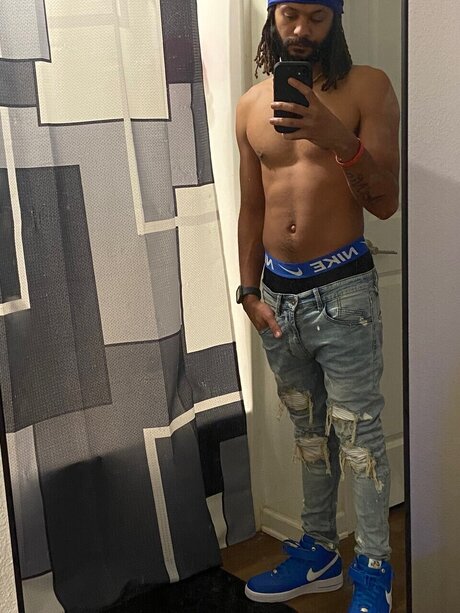 Naken lekkede OnlyFans-bilde av Bsvaughn25