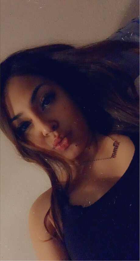 Naken läckt OnlyFans-bild av Monique