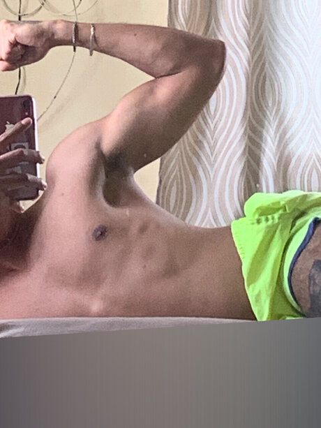 Nahá fotka uniklých OnlyFans od Manu
