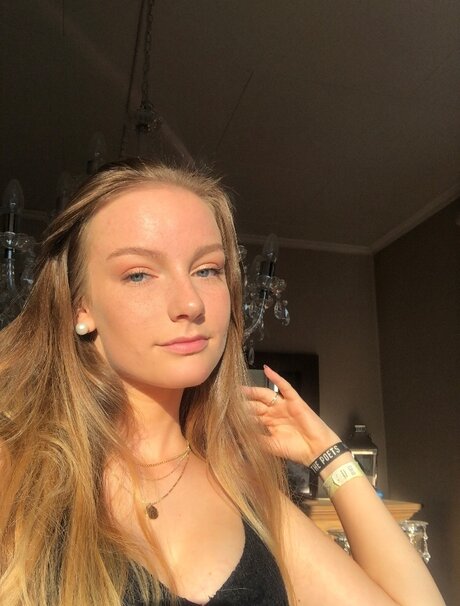 Naken läckt OnlyFans-bild av Ashley