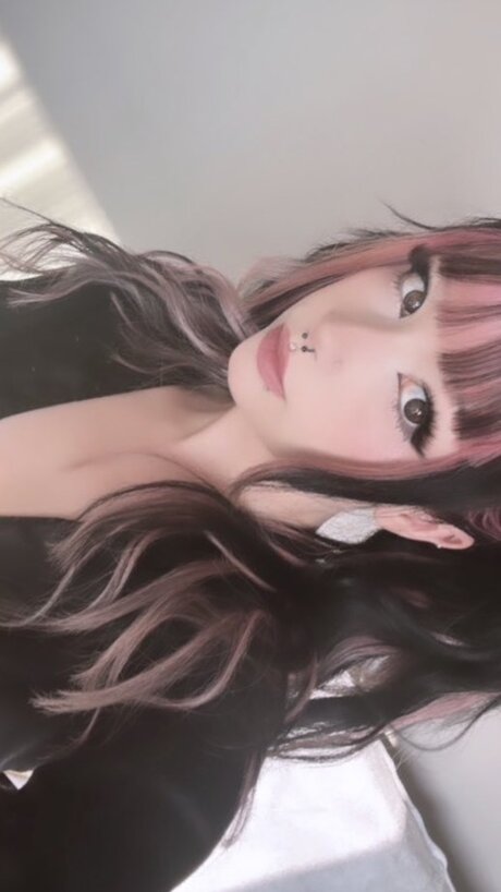 Naken lekkede OnlyFans-bilde av Veela 
