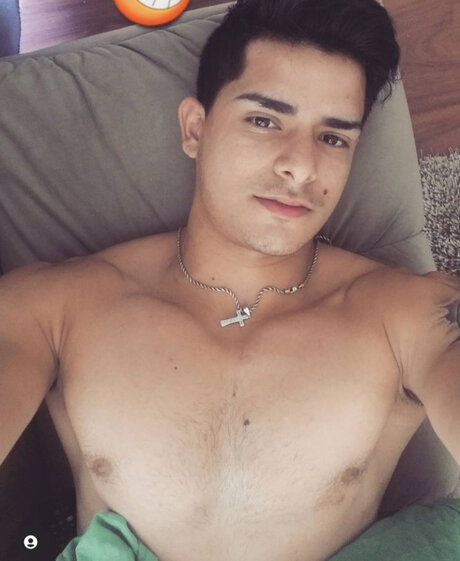 Naken lekkede OnlyFans-bilde av Edgar Luque