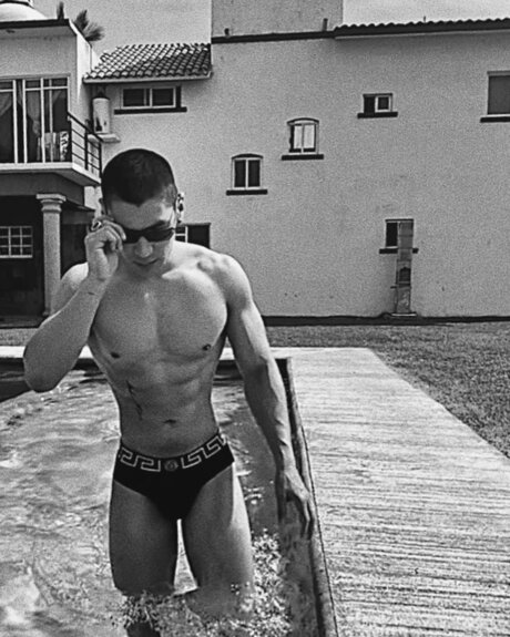 Naken lekkede OnlyFans-bilde av Sebastian