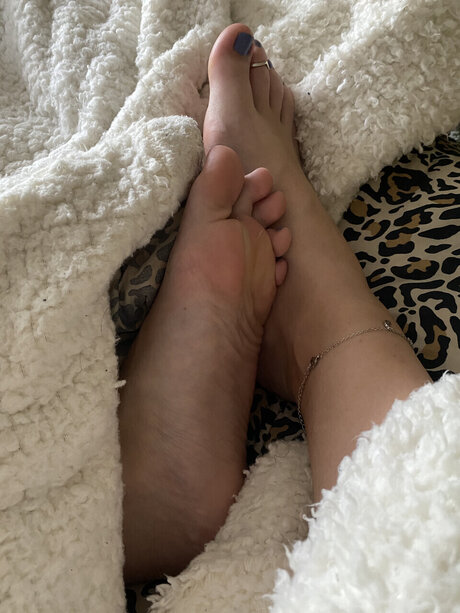Naken lekkede OnlyFans-bilde av Pretty Feet 