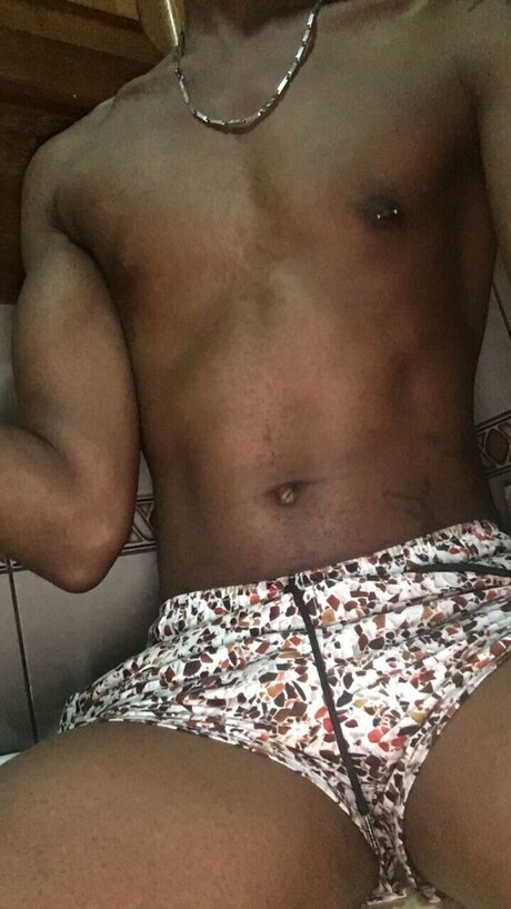 Nahá fotka uniklých OnlyFans od  Jeromy G 
