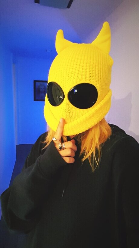 Naken läckt OnlyFans-bild av Buttercup