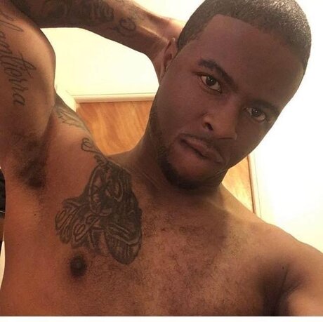 Antoine L Knight