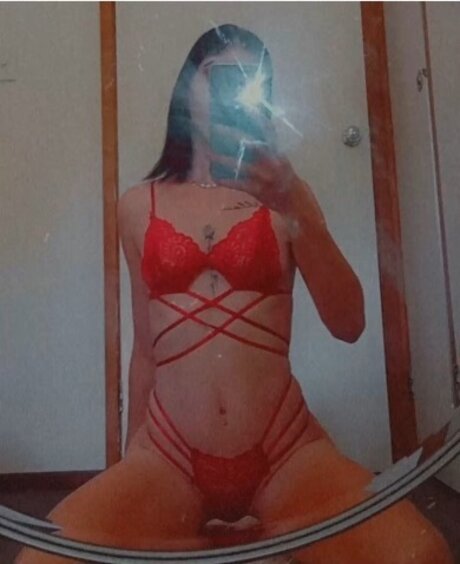 Naken lekkede OnlyFans-bilde av Shania Rose