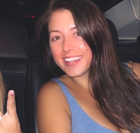 Naken läckt OnlyFans-bild av Mallory Jade