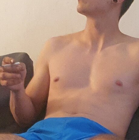 Naken läckt OnlyFans-bild av Dxvrt