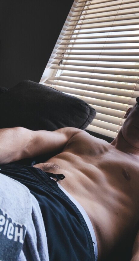 Nahá fotka uniklých OnlyFans od Bill Tyler