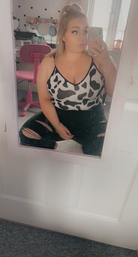 Naken lekkede OnlyFans-bilde av Sadie