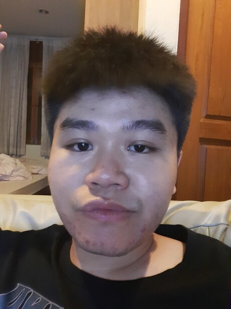 Naken lekkede OnlyFans-bilde av Suphanut Kaewnimitchai