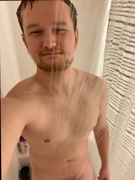 Naken lekkede OnlyFans-bilde av Krys Cozart