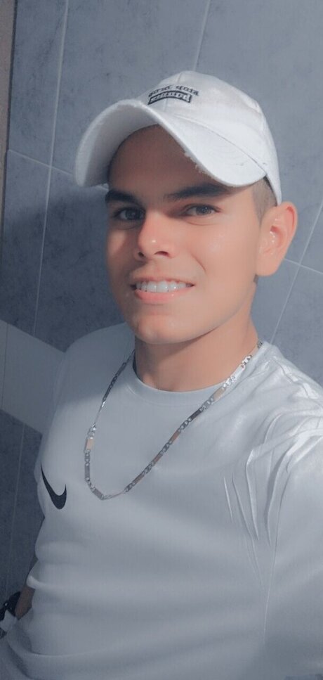 Nahá fotka uniklých OnlyFans od Leonardo