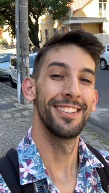 Naken lekkede OnlyFans-bilde av David Valoski